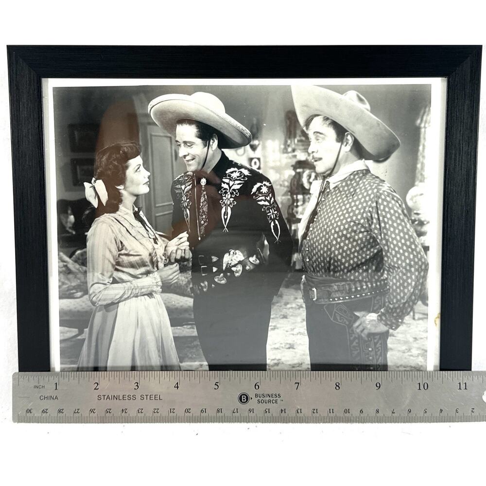 The Girl From San Lorenzo Framed Movie Still Photo Duncan Renaldo Leo Carrillo - Picture 4 of 6